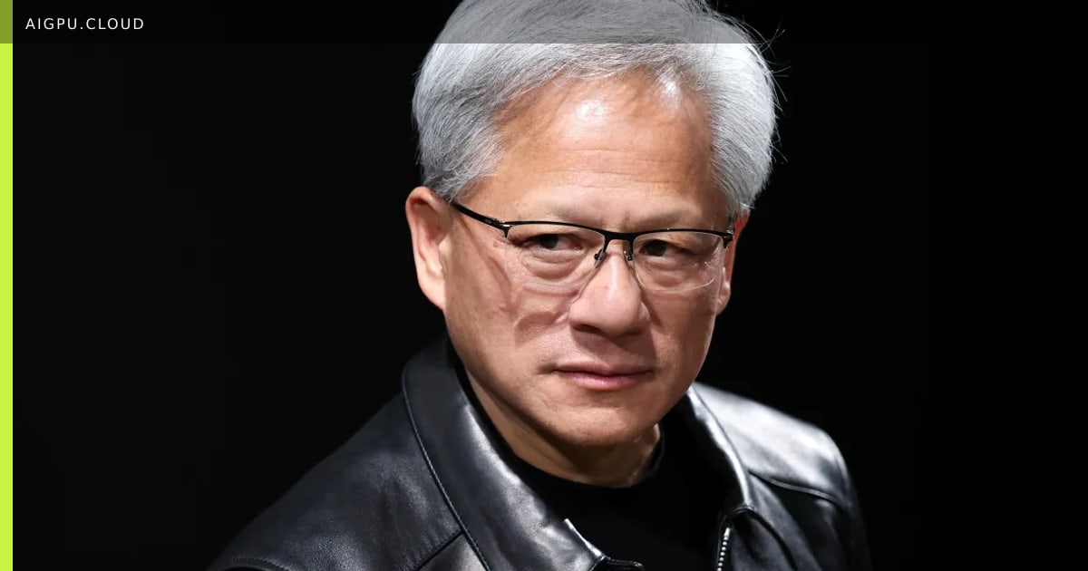 جنسن هوانغ، الرئيس التنفيذي لشركة NVIDIA، يتحدث في مؤتمر تكنولوجي.