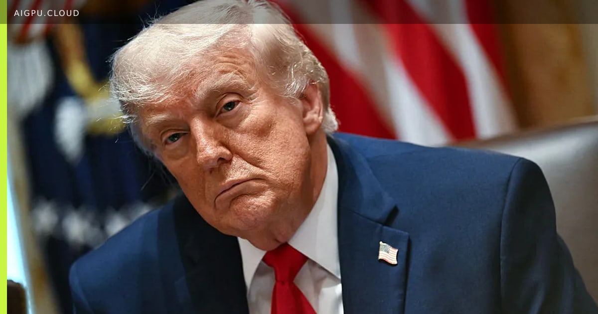 لقطة شاشة لواجهة روبوت محادثة America.gov على موقع حكومي